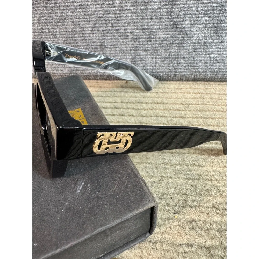 Trend-G FA221129 Black Square Sunglasses Gold Logo Designed in Italy 54-20-145